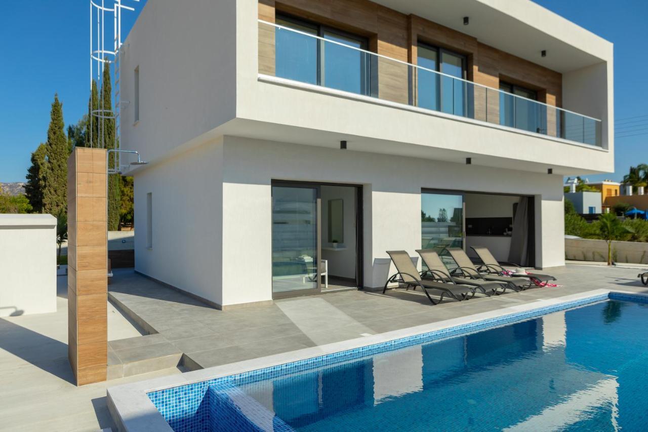 Villa Andre, Walking Distance To Coral Bay Peyia Ngoại thất bức ảnh